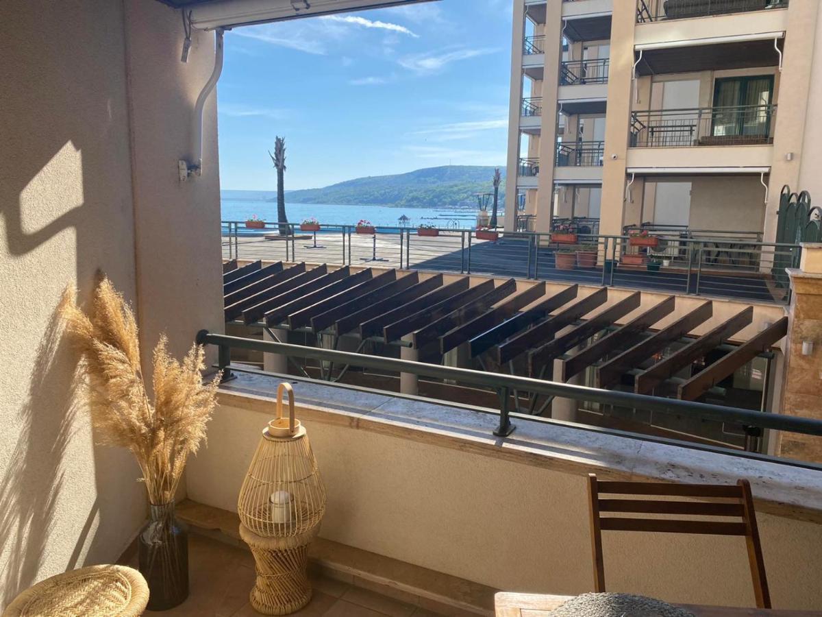 Marina Balchik Apartment Eksteriør bilde